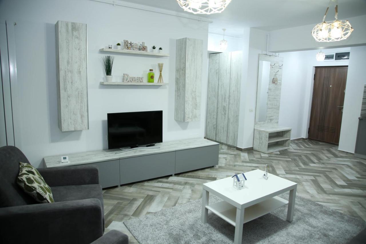 Myamar Apartment Mamaia Exterior foto