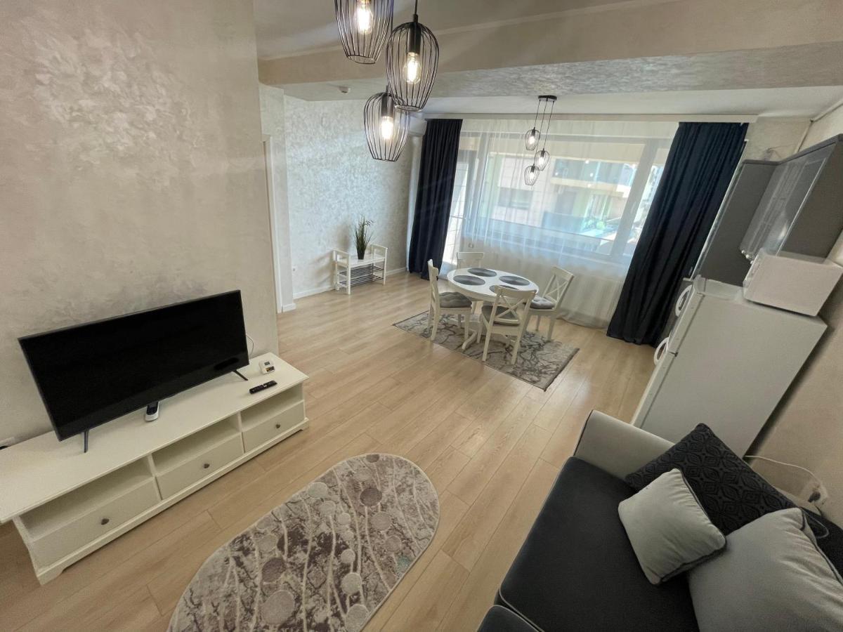 Myamar Apartment Mamaia Exterior foto